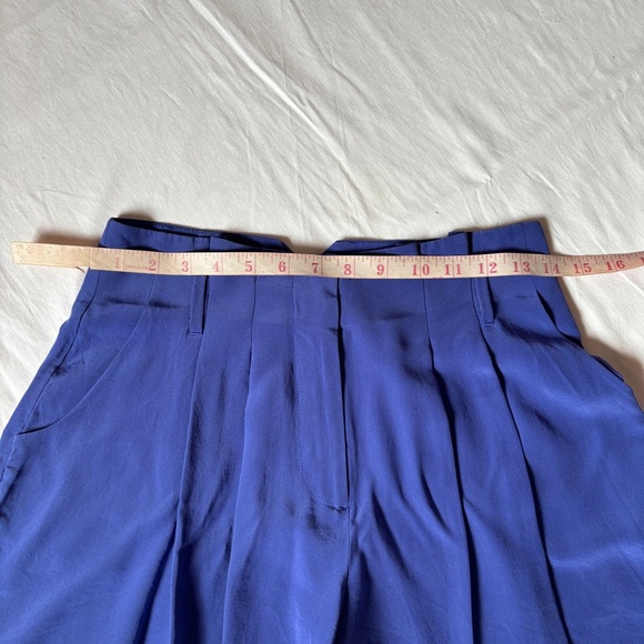 Juicy Couture Indigo 100% Silk High-waisted lightweight shorts - Picture 6 of 6